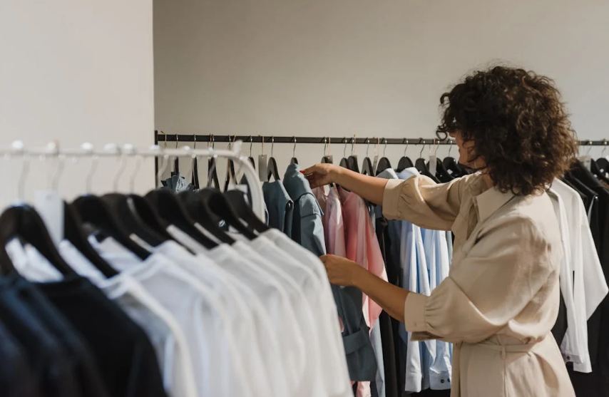 Magasins de Vêtements pour Homme & Femme